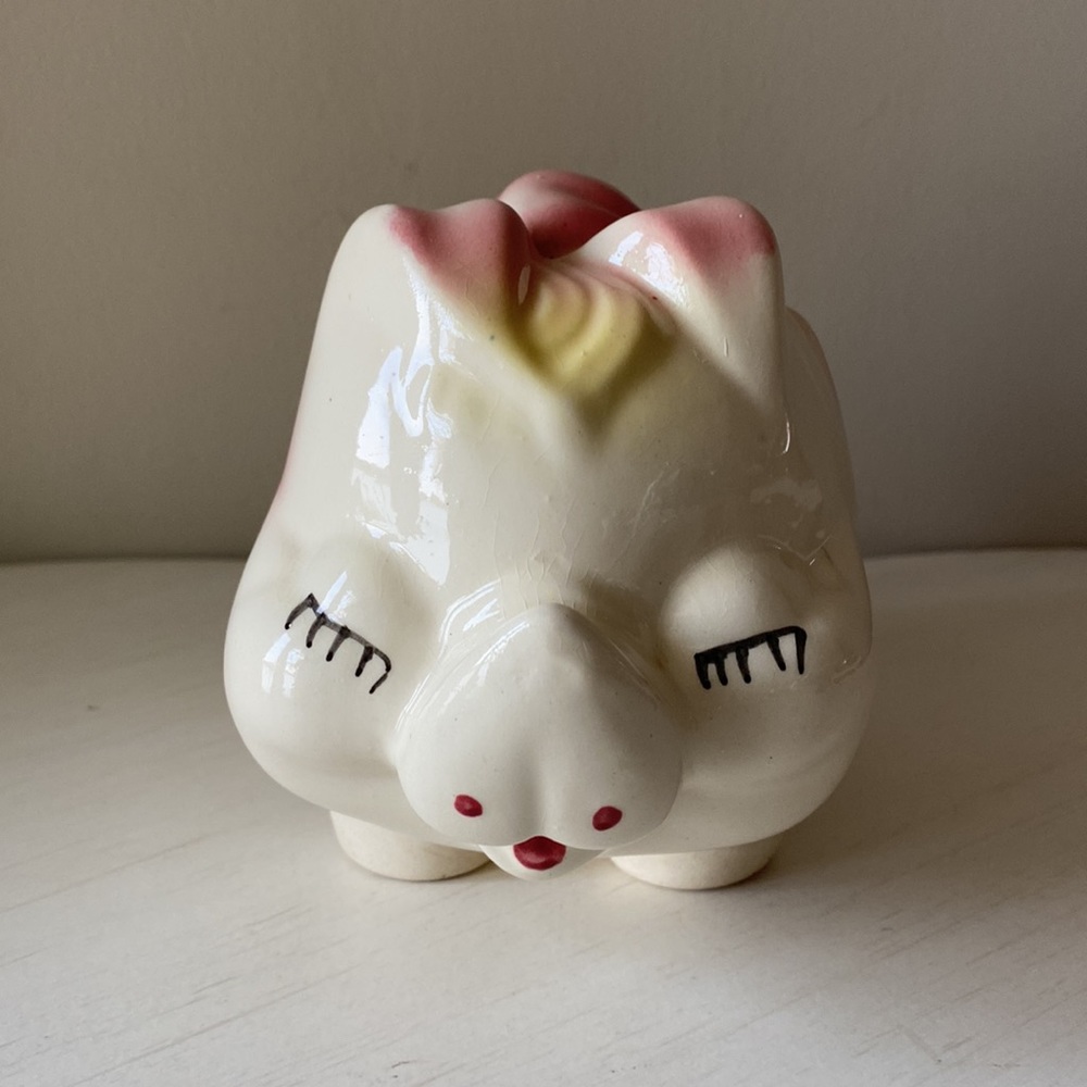Pottery Piggy Bank Vintage Shawnee? 7.5” x 4” x 5” - Picture 2 of 7